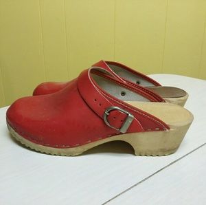 Hanna Andersson Clogs